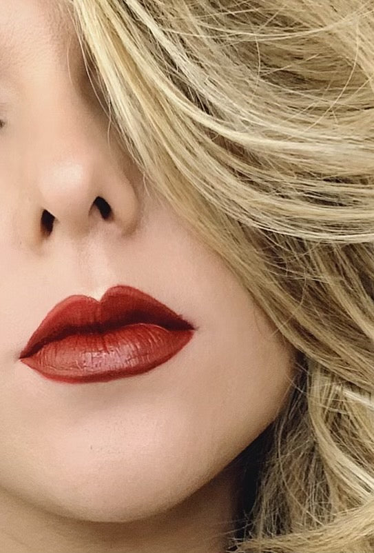 SG Matte Lipstick 8 ,  Waterproof, Hydrating Matte Lipstick for All-Day Confidence